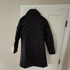 Sleek Black Quilted Puffer Jacket